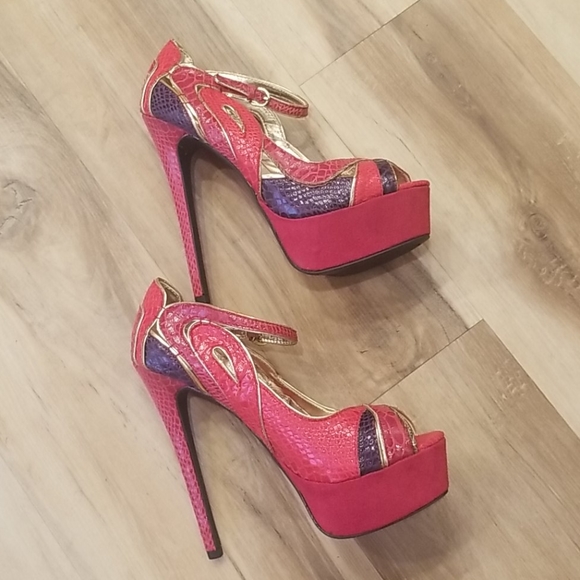 bebe Clarissa Platform High Heel Pump 8.5 - Picture 5 of 7